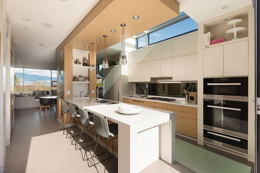 3250 W 20th Avenue Vancouver, BC - 5