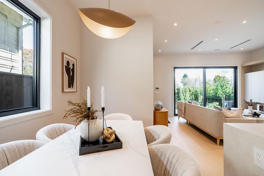 1 372 37 Avenue Vancouver, BC - 12