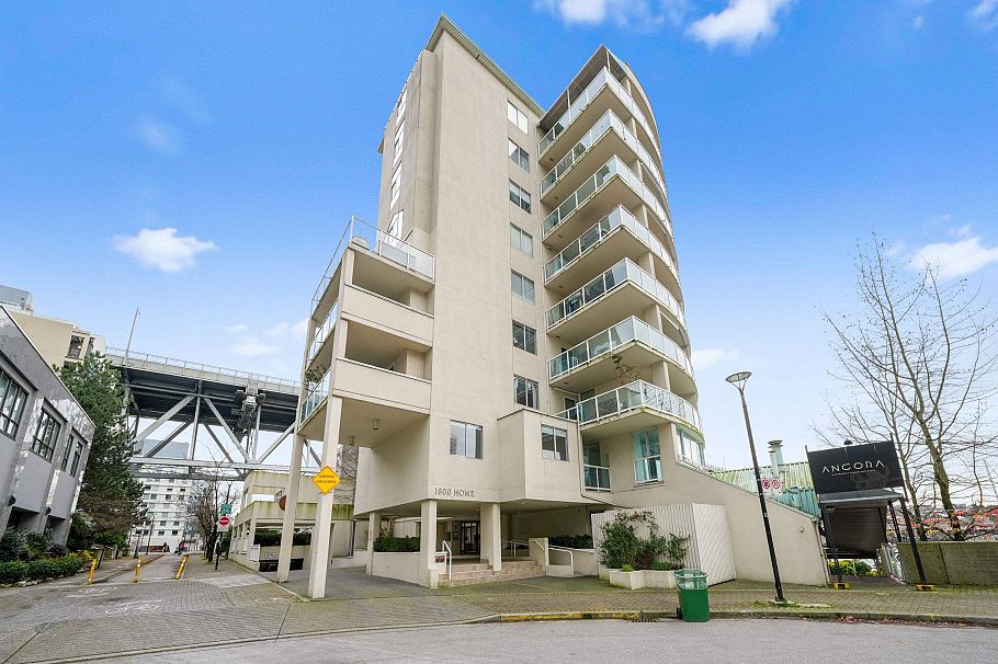 205 1600 Howe Street Vancouver, BC - 35