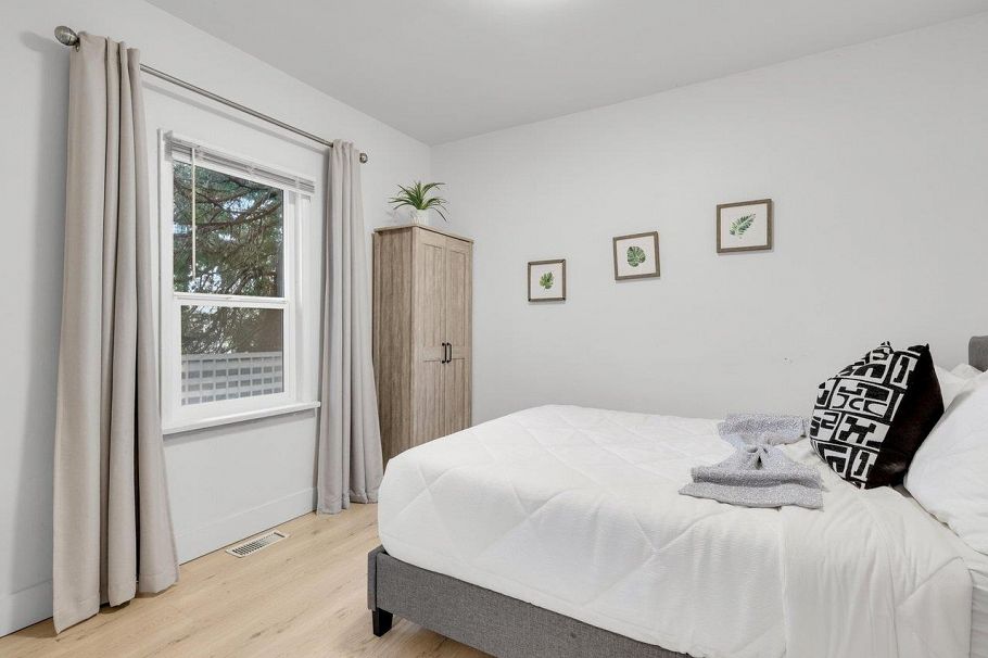 4168 Parker Street Burnaby, BC - 10