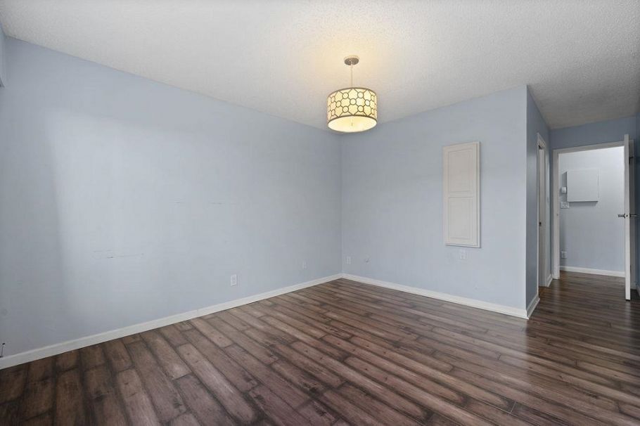 210 236 W 2nd Street North Vancouver, BC - 16