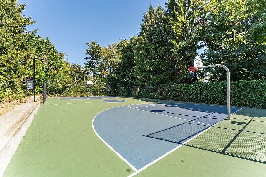 303 707 E 3rd Street North Vancouver, BC - 34