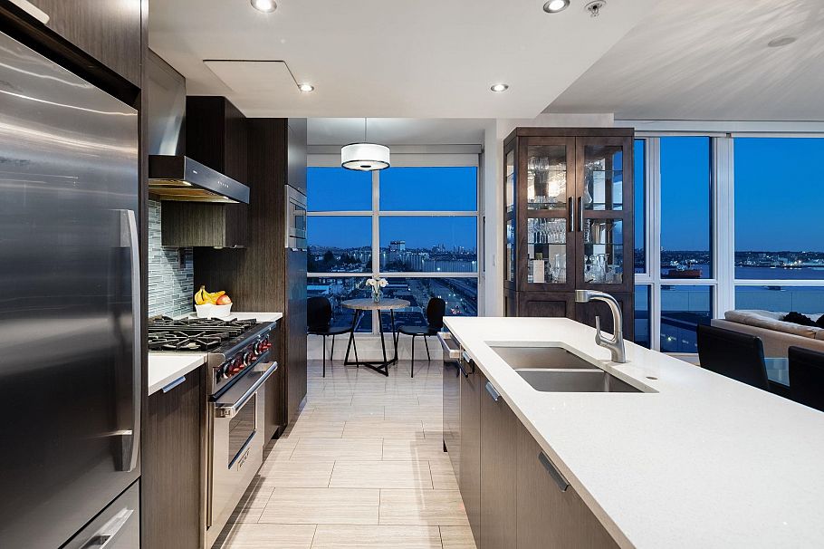 1603 188 E Esplanade Street North Vancouver, BC - 10