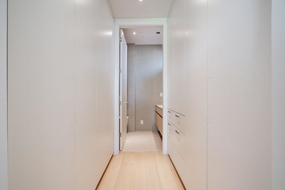 1 372 37 Avenue Vancouver, BC - 22