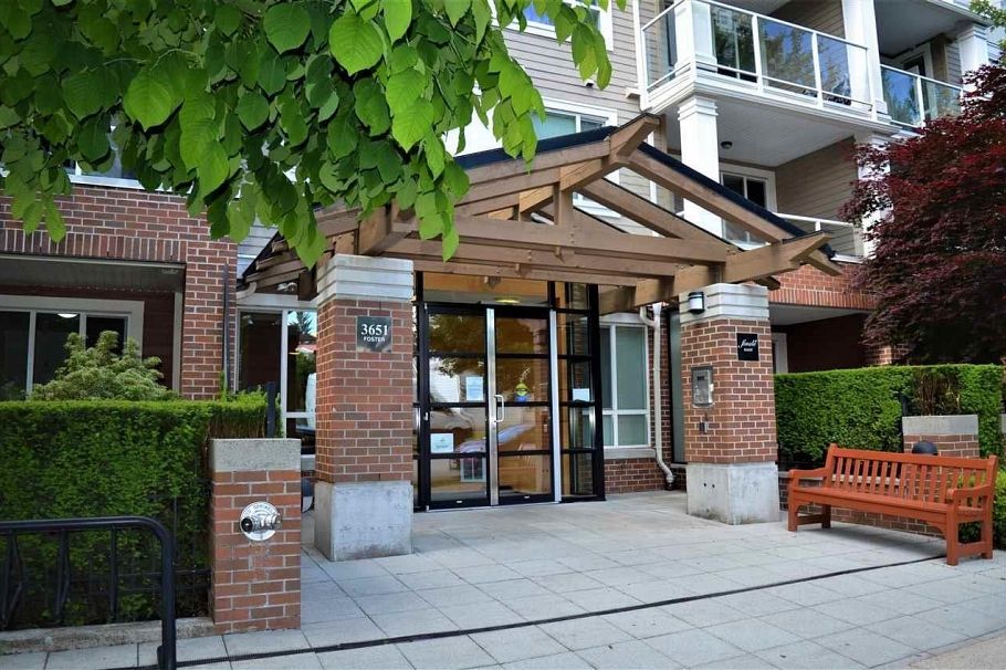 301 3651 Foster Avenue Vancouver, BC - 1