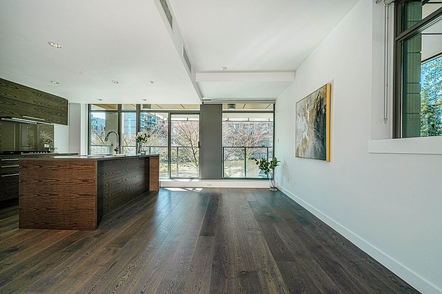 203 5782 Berton Avenue Vancouver, BC - 5