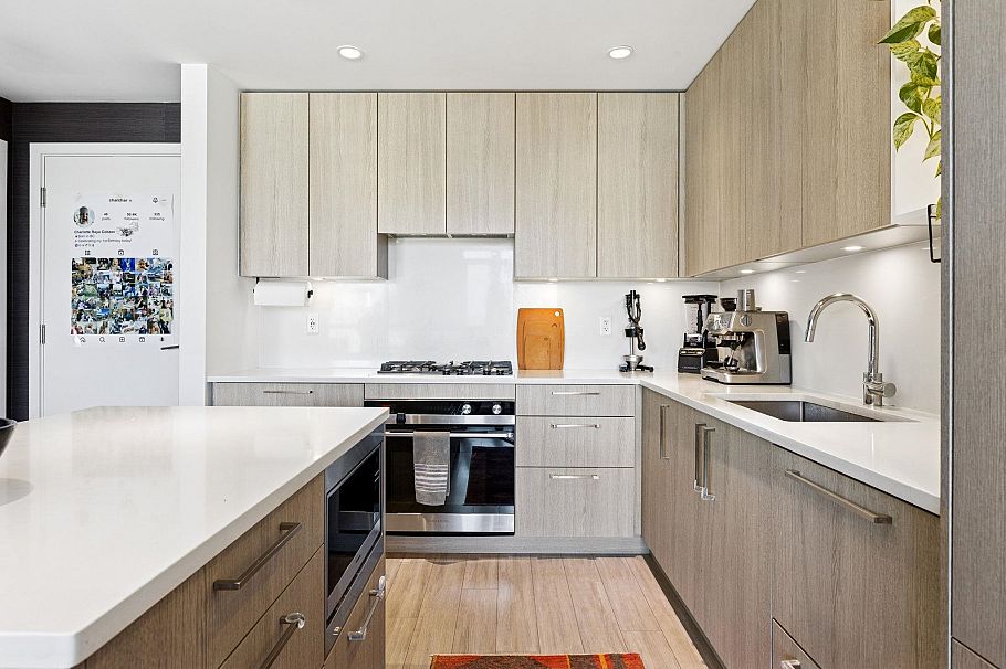 303 707 E 3rd Street North Vancouver, BC - 5