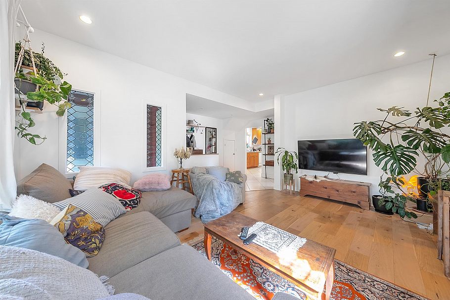 1847 Kitchener Street Vancouver, BC - 13