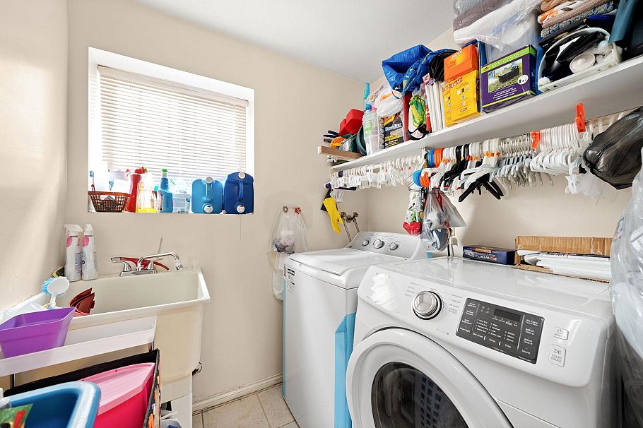 2540 E 24th Avenue Vancouver, BC - 23