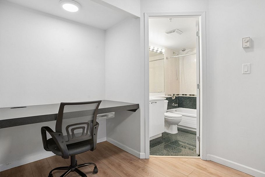 2208 1166 Melville Street Vancouver, BC - 20