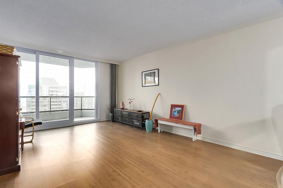 2306 4353 Halifax Street Burnaby, BC - 2