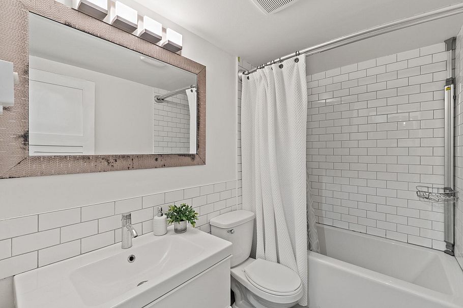 104 1540 E 4th Avenue Vancouver, BC - 24