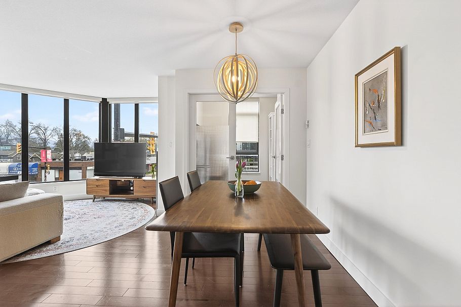 207 3228 Tupper Street Vancouver, BC - 5