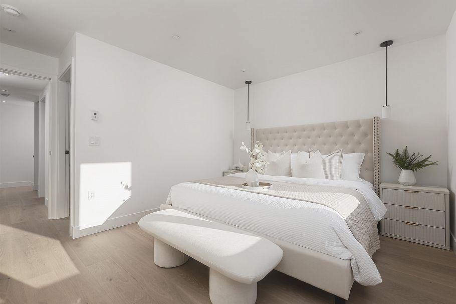 2 2130 E 2nd Avenue Vancouver, BC - 9