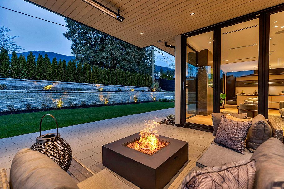 922 Wentworth Avenue North Vancouver, BC - 38