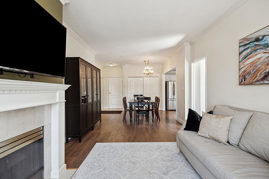 216 5735 Hampton Place Vancouver, BC - 5