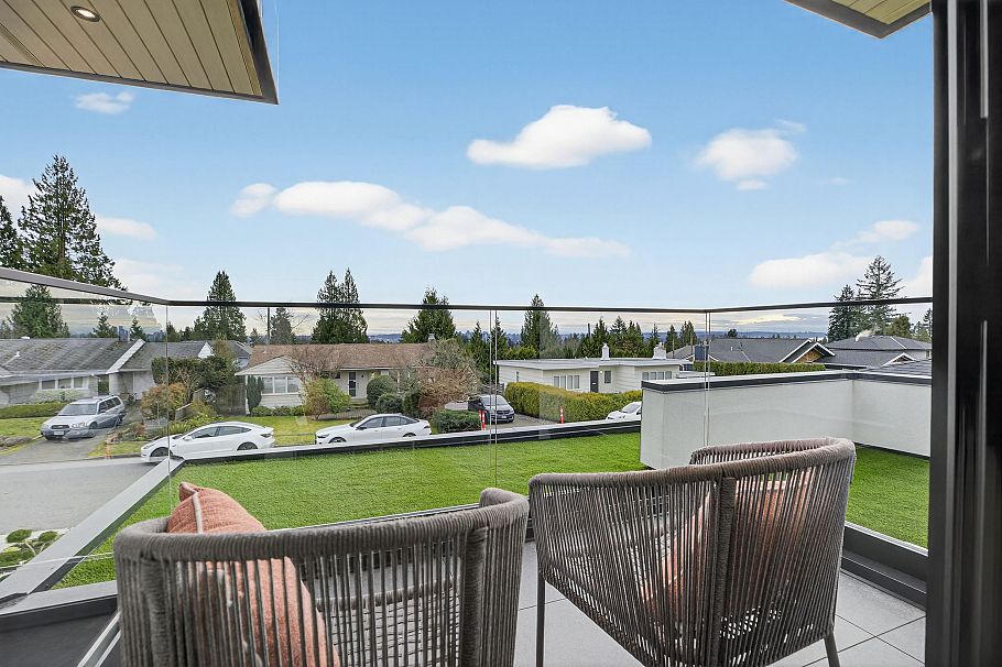 922 Wentworth Avenue North Vancouver, BC - 25