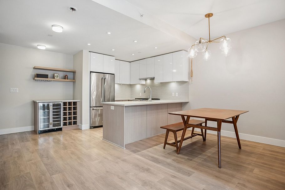 3564 Sawmill Crescent Vancouver, BC - 1