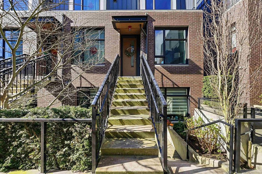 7623 Yukon Street Vancouver, BC - 4