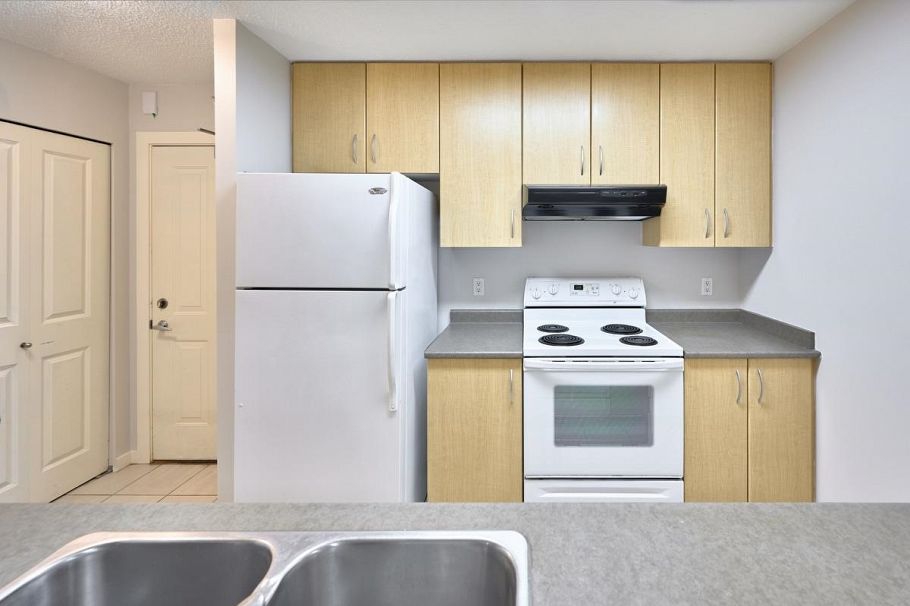 318 3638 Vanness Avenue Vancouver, BC - 8