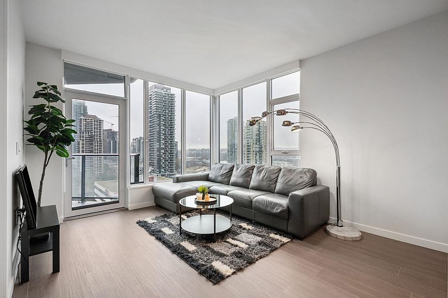 1410 4168 Lougheed Highway Burnaby, BC - 3