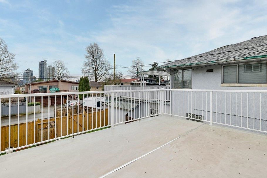 4168 Parker Street Burnaby, BC - 26