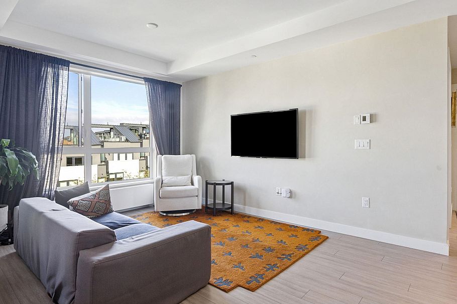 303 707 E 3rd Street North Vancouver, BC - 16