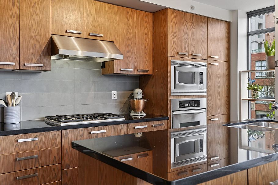 207 3228 Tupper Street Vancouver, BC - 10