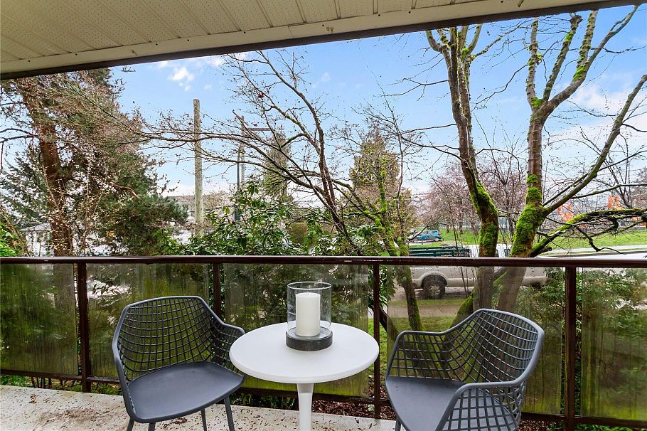 201 2222 Prince Edward Street Vancouver, BC - 5