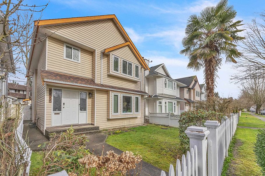 3539 Napier Street Vancouver, BC - 33
