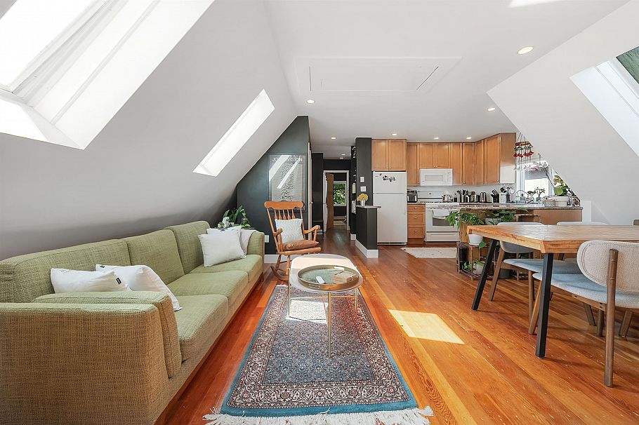 1847 Kitchener Street Vancouver, BC - 2