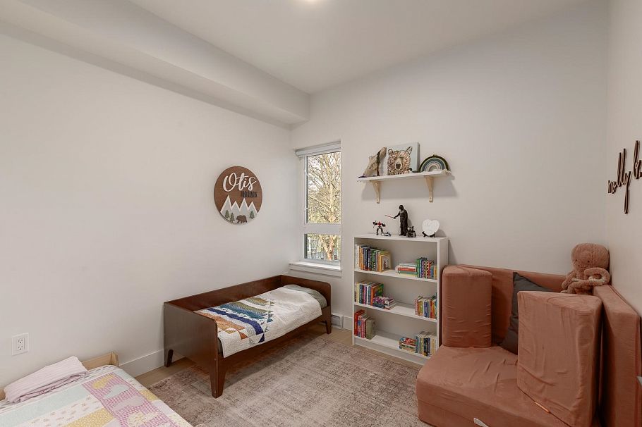 305 2666 Duke Street Vancouver, BC - 20