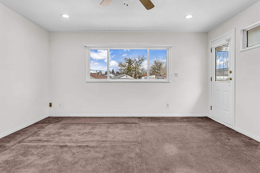 47 E 50th Avenue Vancouver, BC - 18