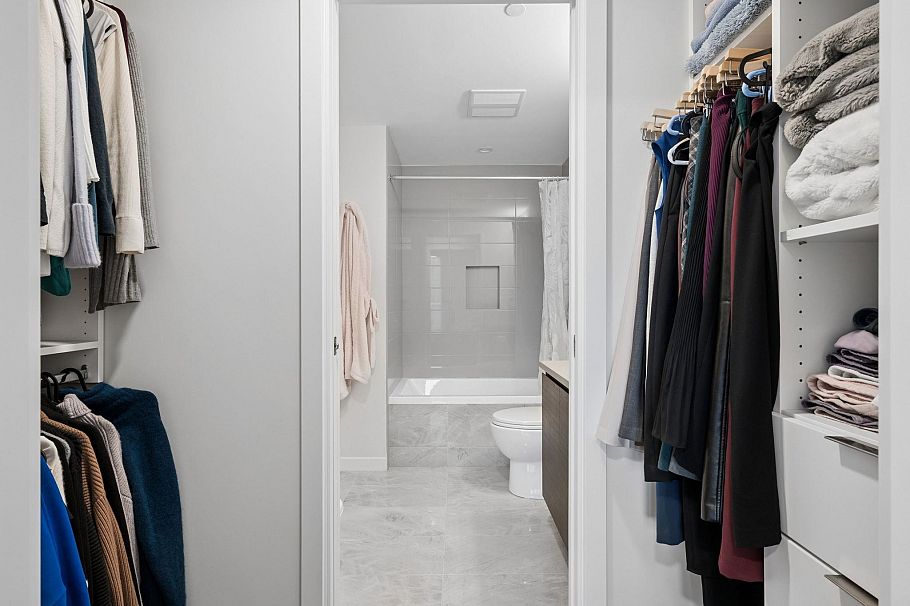 1410 4168 Lougheed Highway Burnaby, BC - 11