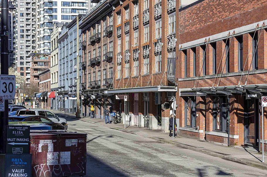 302 1323 Homer Street Vancouver, BC - 37