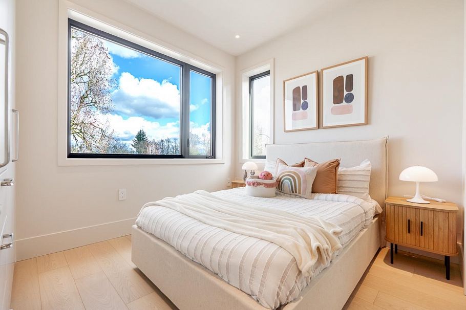 1 372 37 Avenue Vancouver, BC - 24