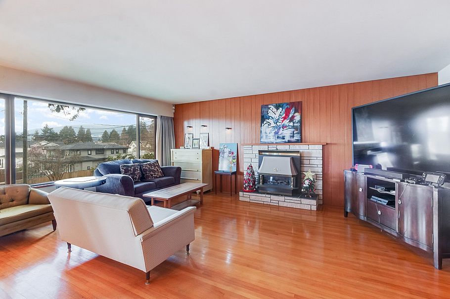 1928 Ridgeway Avenue North Vancouver, BC - 7