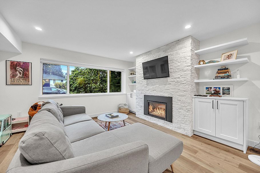 2841 Masefield Road North Vancouver, BC - 21