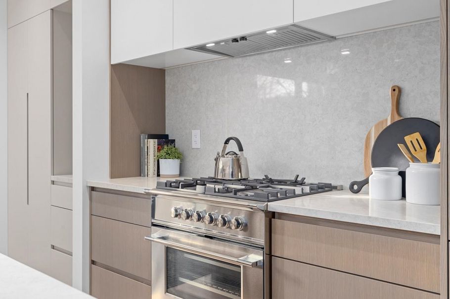 1 435 E 37th Avenue Vancouver, BC - 13