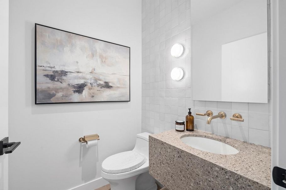 1 435 E 37th Avenue Vancouver, BC - 14