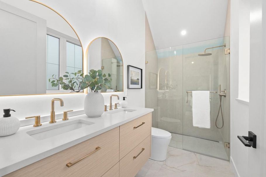 2 810 E 22nd Avenue Vancouver, BC - 23