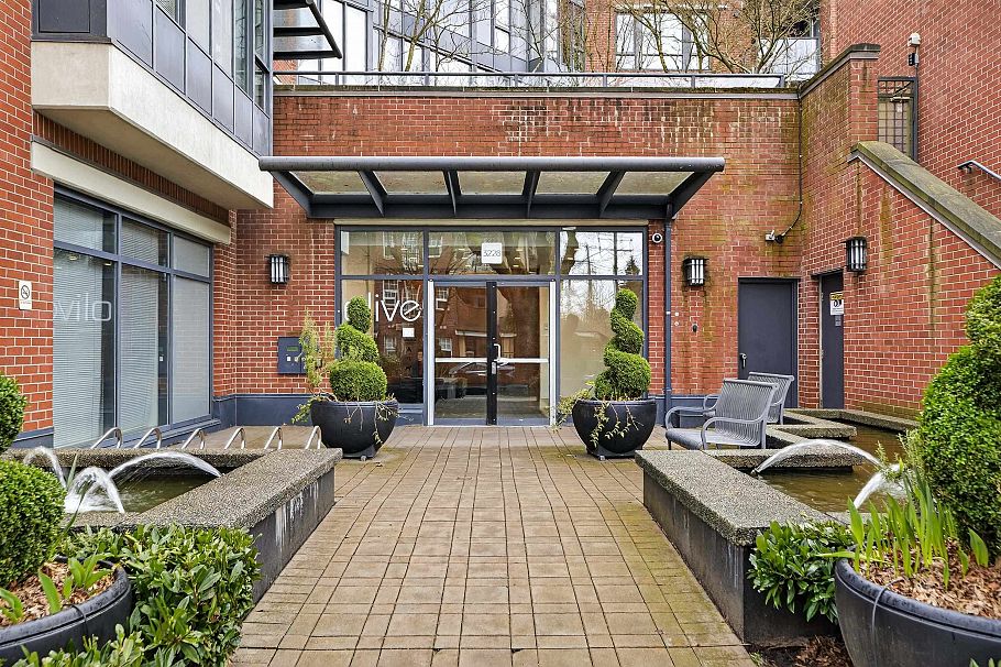 207 3228 Tupper Street Vancouver, BC - 29