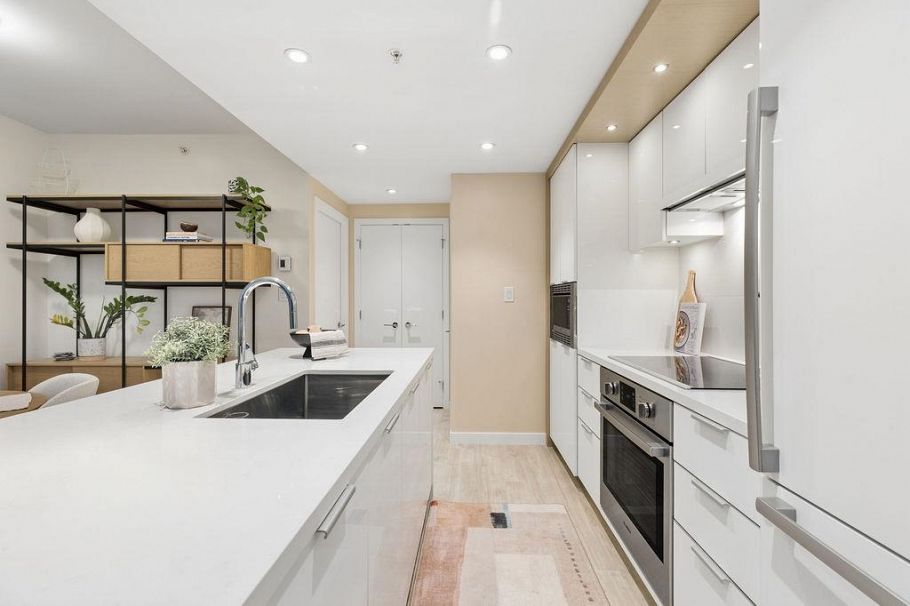 82 Switchmen Street Vancouver, BC - 6