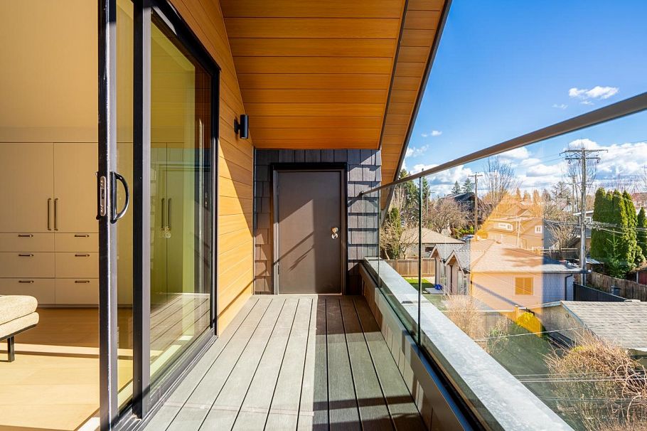 2 372 37 Avenue Vancouver, BC - 22