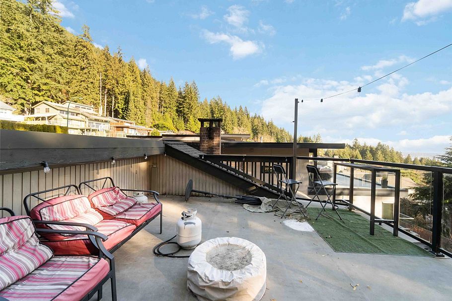 5189 Madeira Court North Vancouver, BC - 28