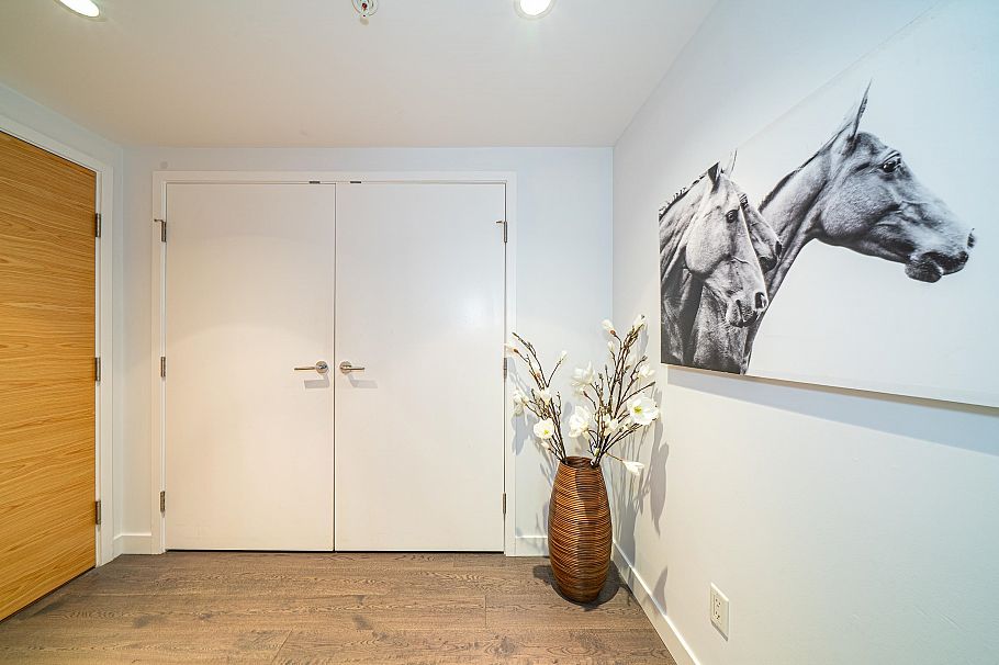 203 5782 Berton Avenue Vancouver, BC - 4