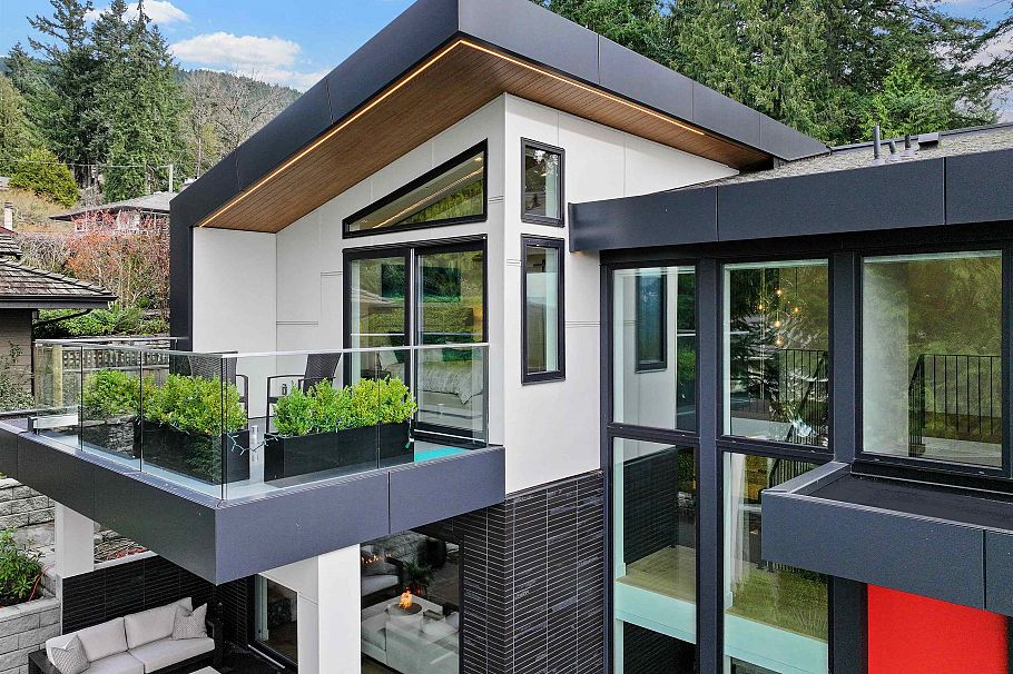 4528 Skyline Drive North Vancouver, BC - 3