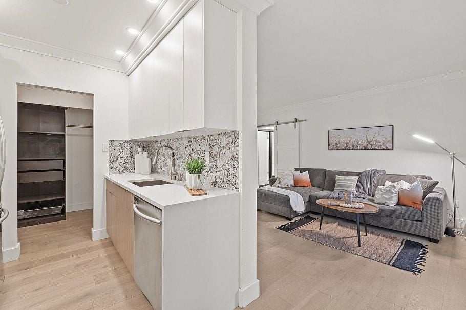 104 1540 E 4th Avenue Vancouver, BC - 9