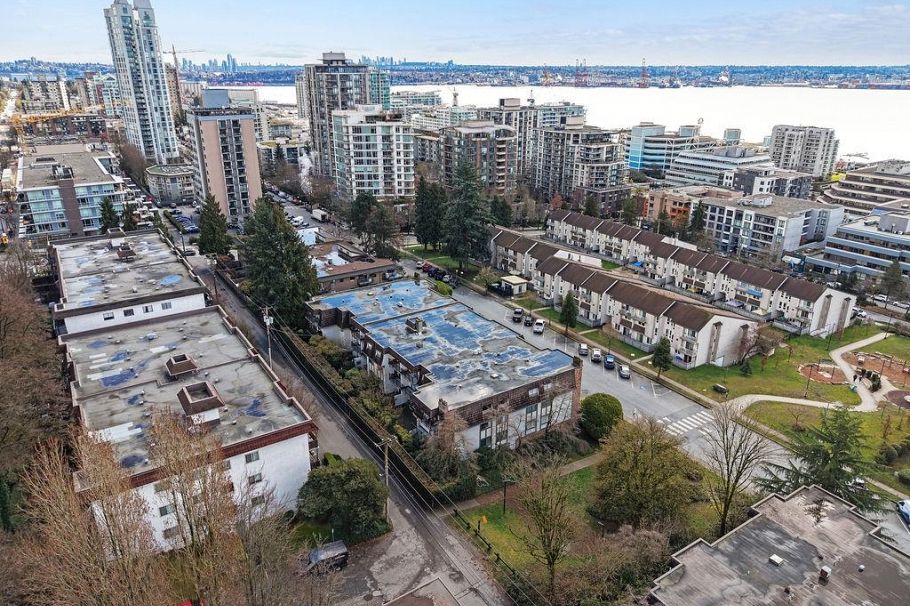 210 236 W 2nd Street North Vancouver, BC - 22