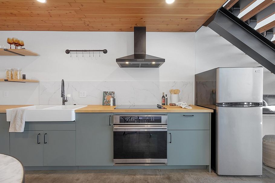 215 1220 E Pender Street Vancouver, BC - 14
